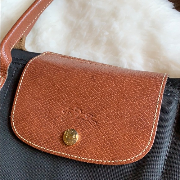 Longchamp large shoulder purse - Picture 3 of 14